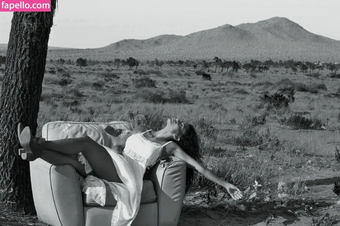 Gabrielle Walsh Onlyfans Photo Gallery 