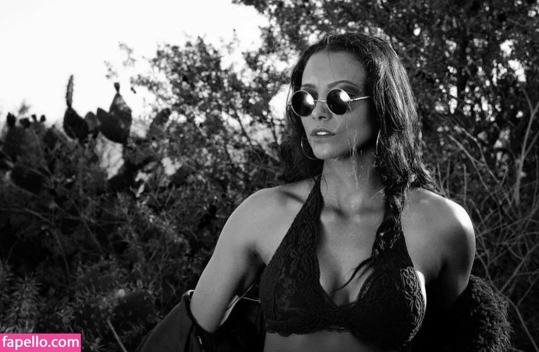 Gabrielle Walsh Onlyfans Photo Gallery 