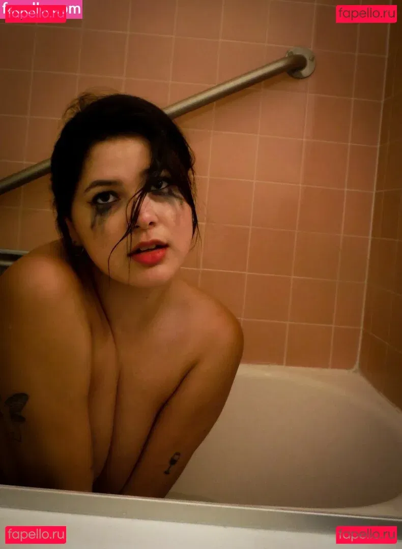 spiralingxlonely Onlyfans Photo Gallery 