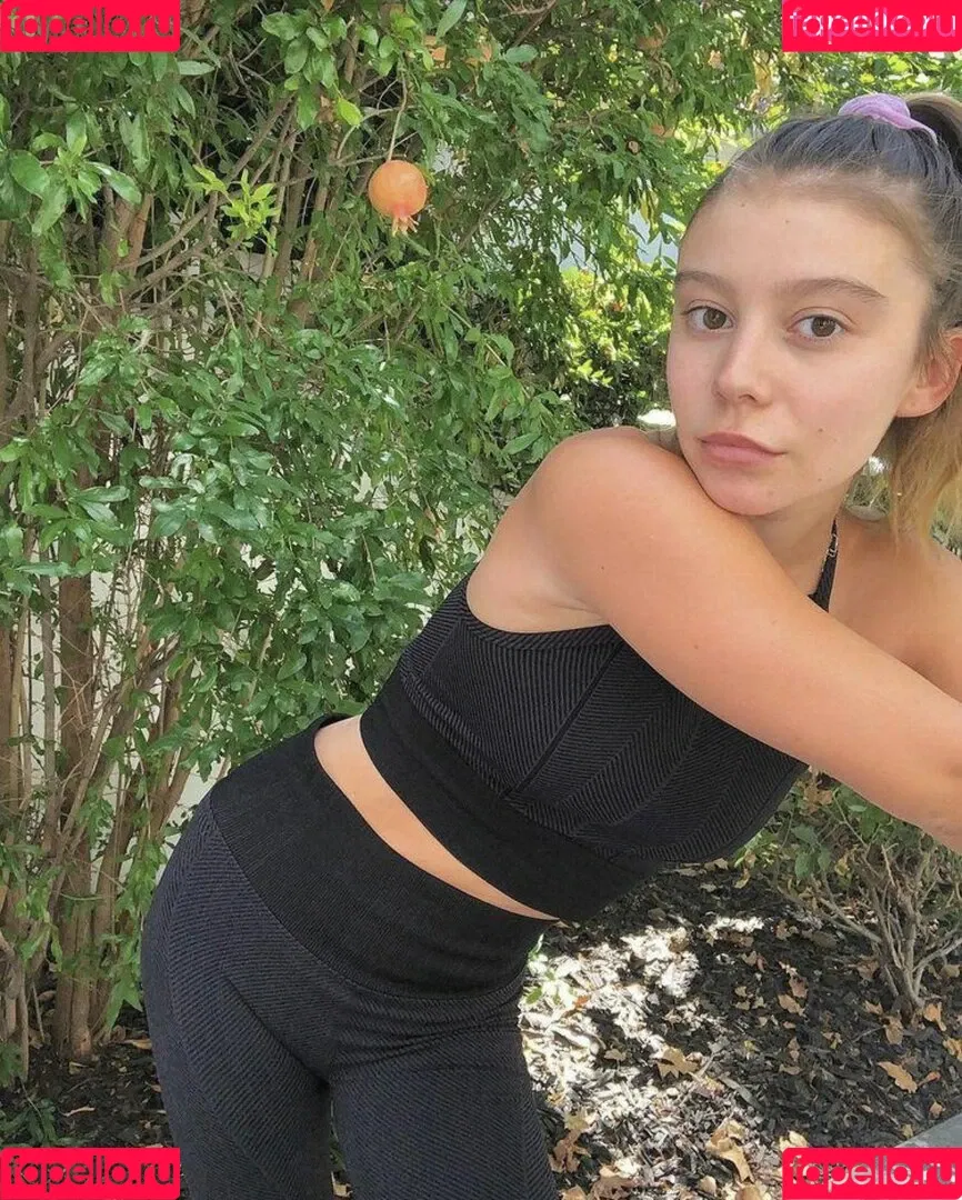 Genevieve Hannelius Onlyfans Photo Gallery 