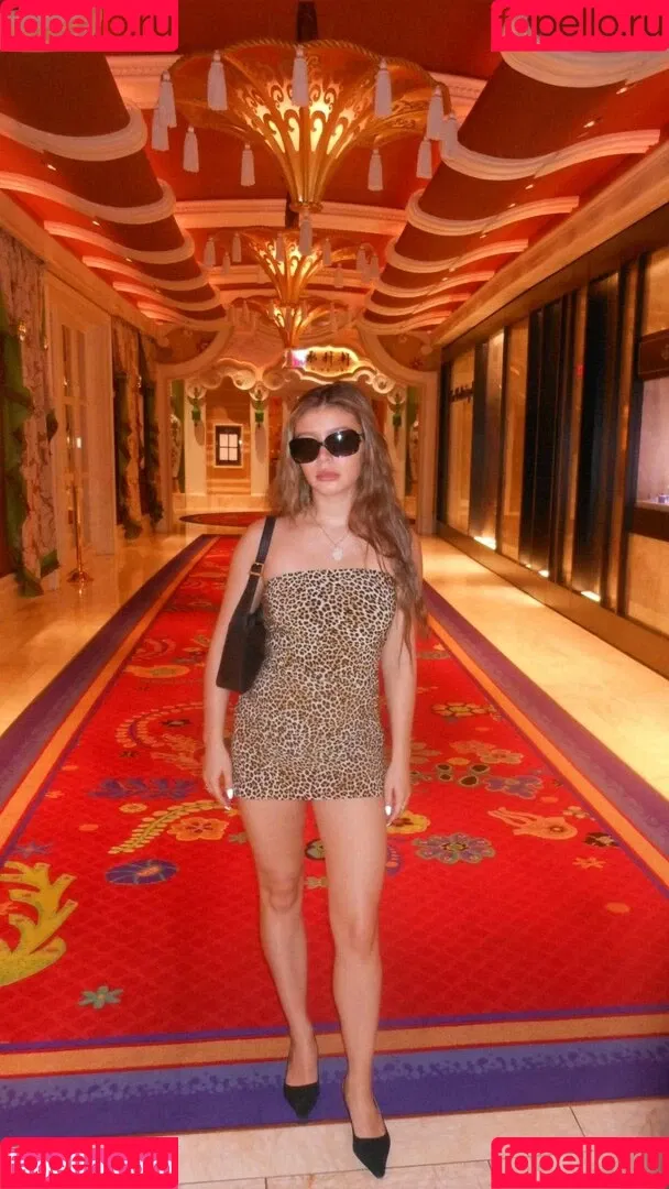 Genevieve Hannelius Onlyfans Photo Gallery 