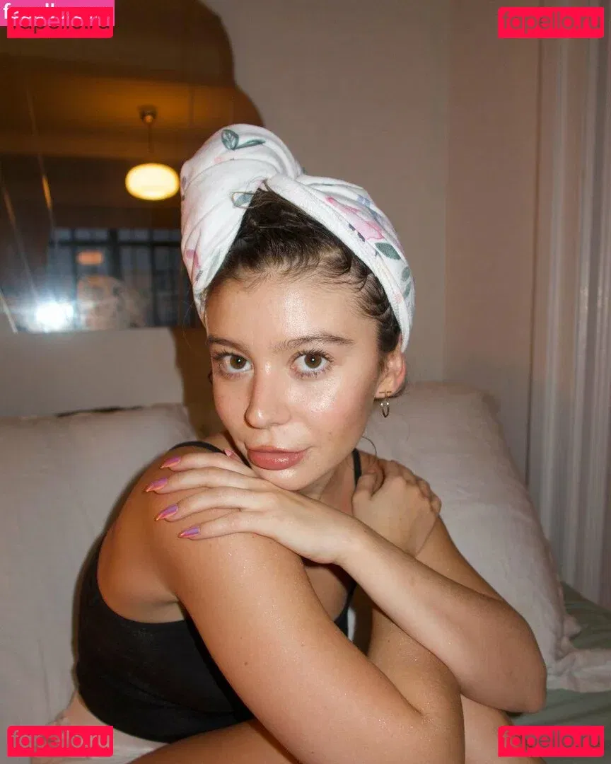 Genevieve Hannelius Onlyfans Photo Gallery 