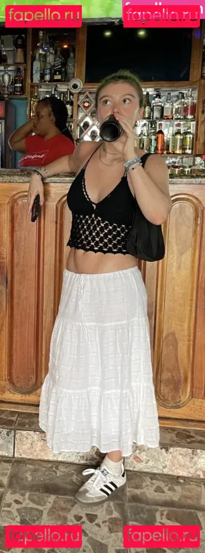 Genevieve Hannelius Onlyfans Photo Gallery 