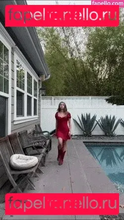 Genevieve Hannelius Onlyfans Photo Gallery 