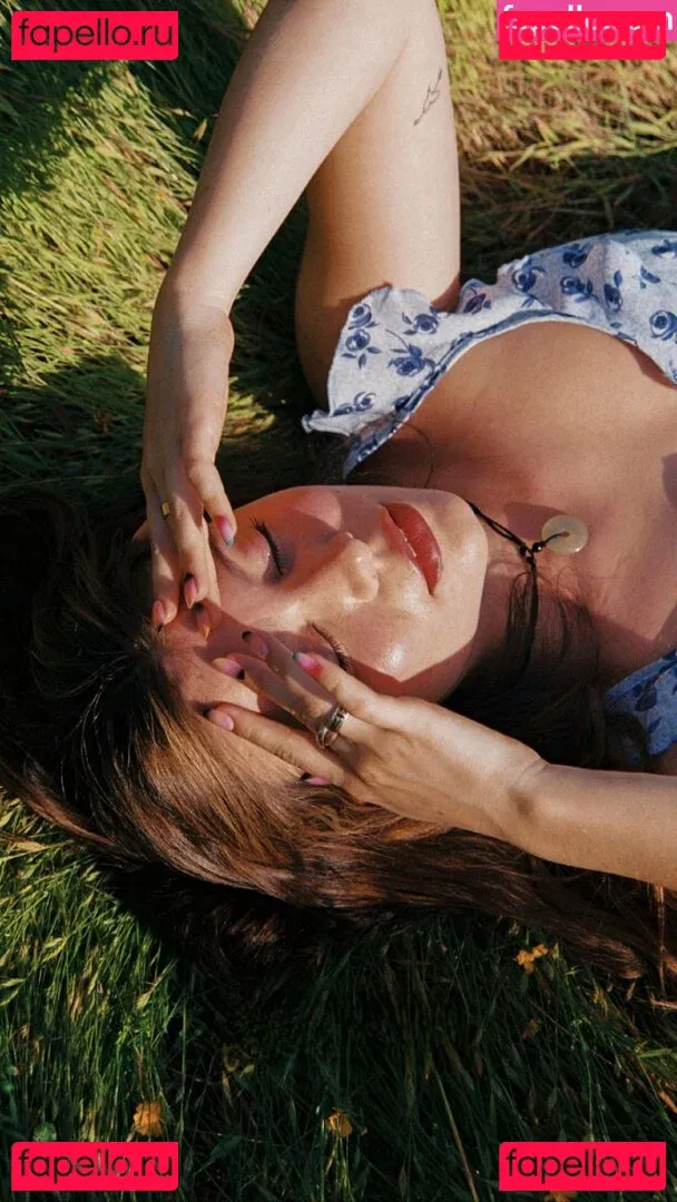 Genevieve Hannelius Onlyfans Photo Gallery 