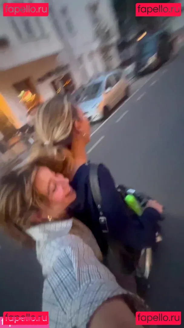 Genevieve Hannelius Onlyfans Photo Gallery 