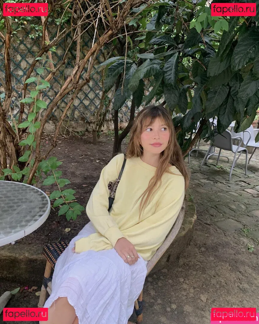 Genevieve Hannelius Onlyfans Photo Gallery 