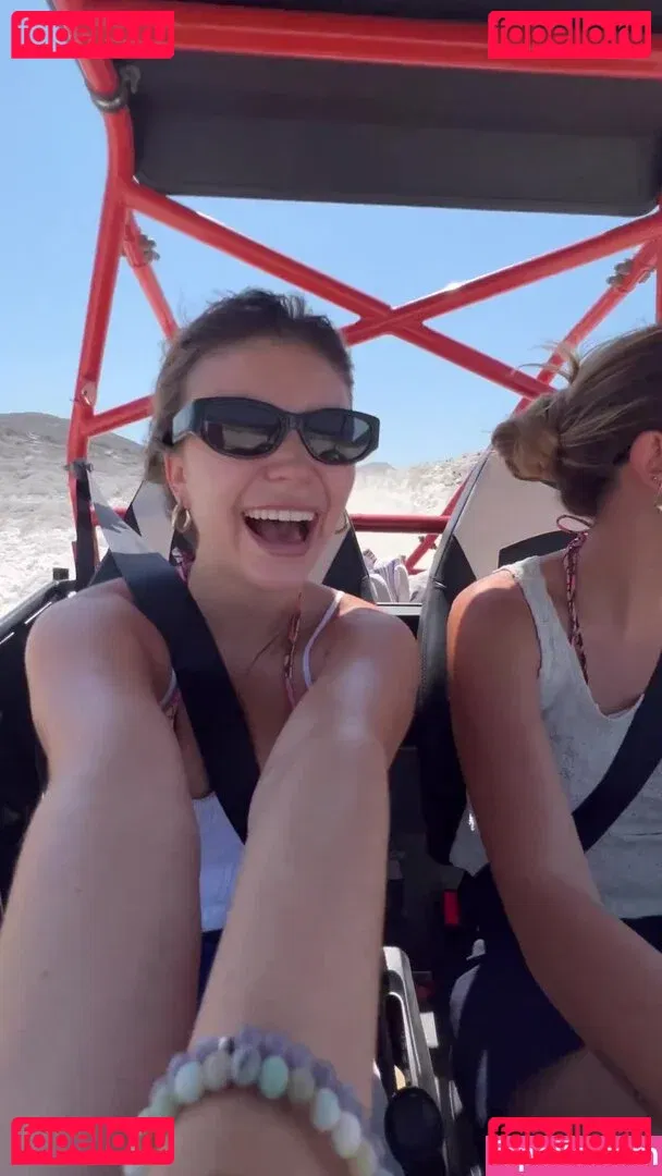 Genevieve Hannelius Onlyfans Photo Gallery 