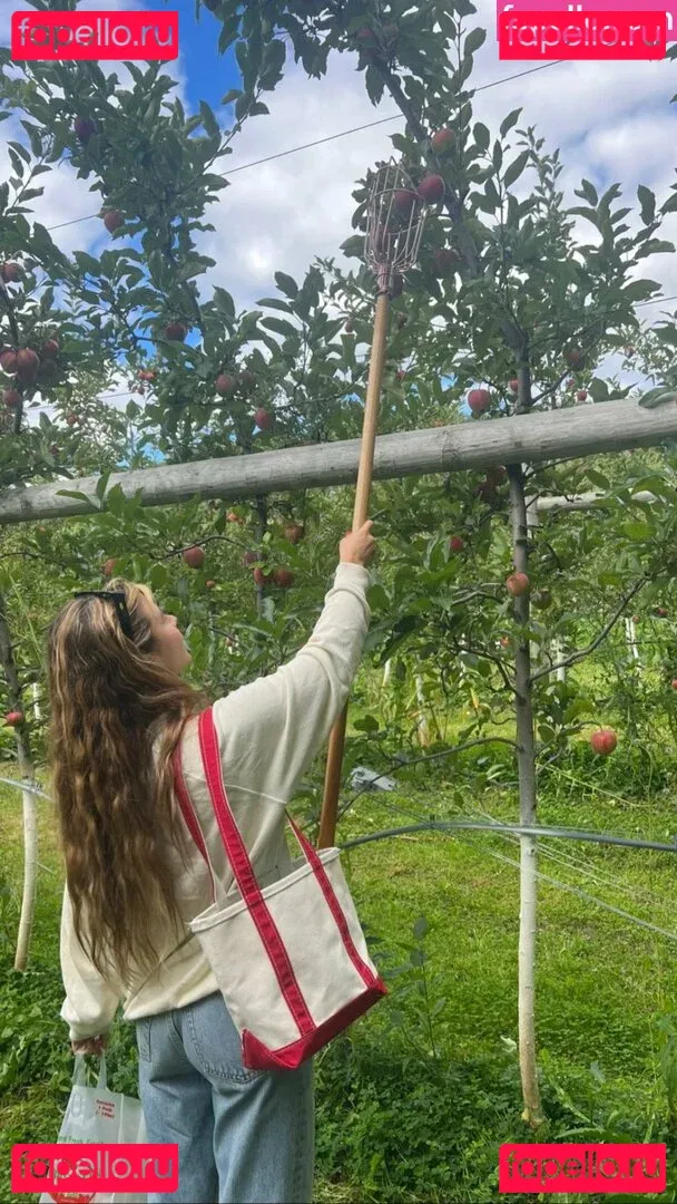 Genevieve Hannelius Onlyfans Photo Gallery 