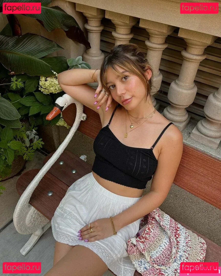 Genevieve Hannelius Onlyfans Photo Gallery 