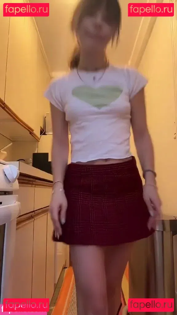 Genevieve Hannelius Onlyfans Photo Gallery 