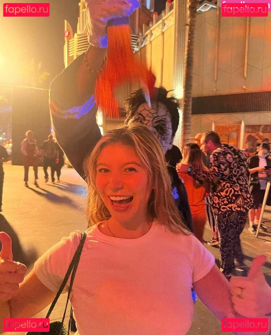 Genevieve Hannelius Onlyfans Photo Gallery 