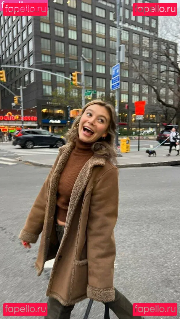 Genevieve Hannelius Onlyfans Photo Gallery 