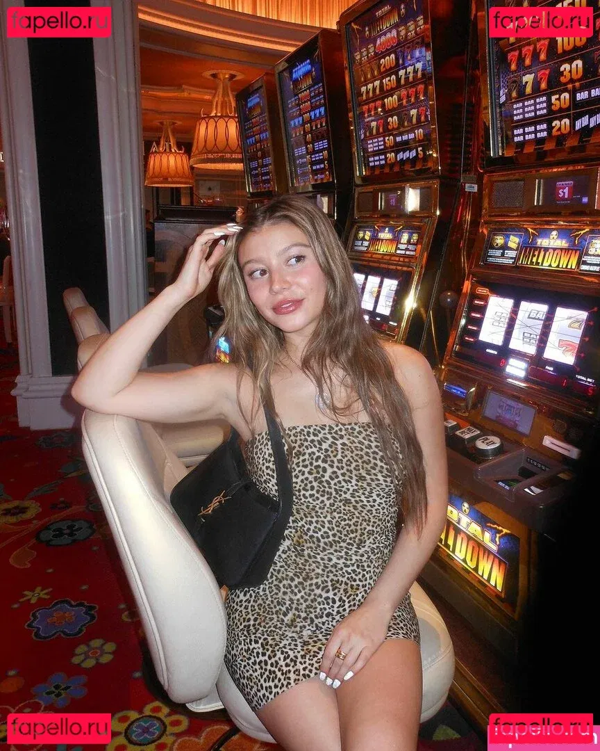 Genevieve Hannelius Onlyfans Photo Gallery 