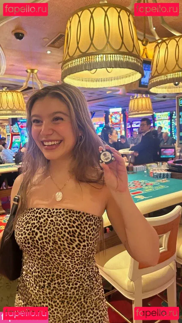 Genevieve Hannelius Onlyfans Photo Gallery 