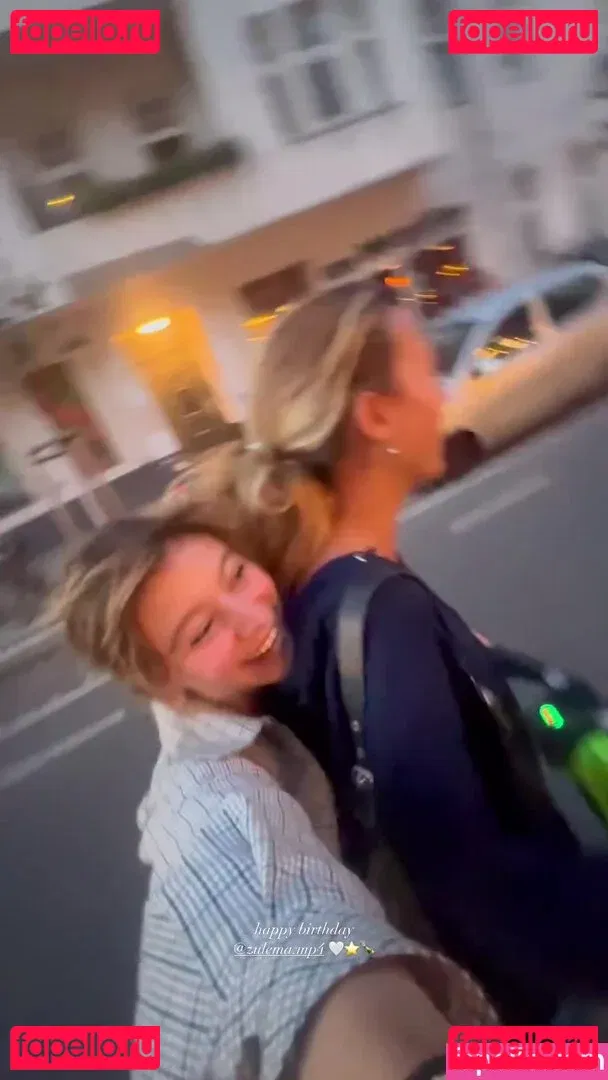 Genevieve Hannelius Onlyfans Photo Gallery 