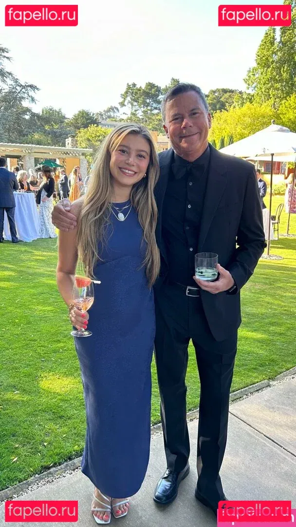 Genevieve Hannelius Onlyfans Photo Gallery 