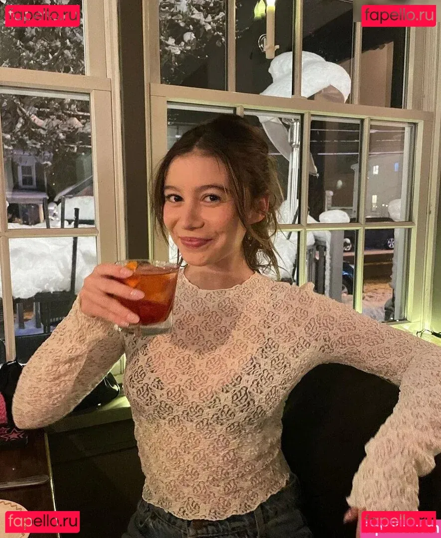 Genevieve Hannelius Onlyfans Photo Gallery 