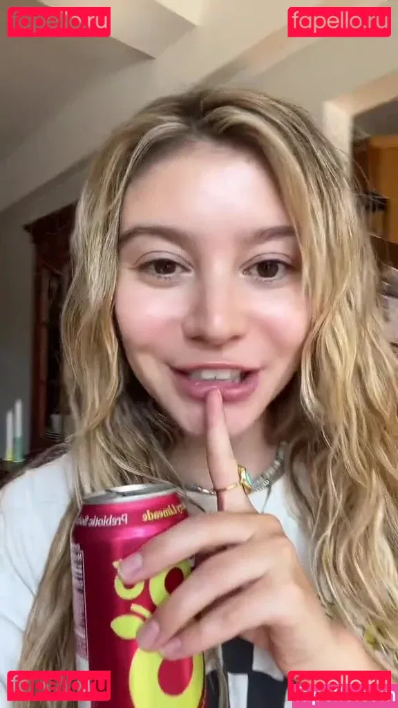 Genevieve Hannelius Onlyfans Photo Gallery 