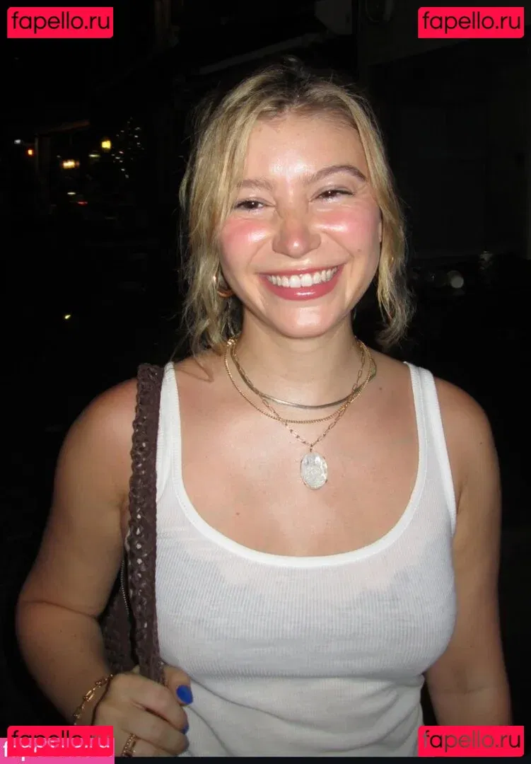 Genevieve Hannelius Onlyfans Photo Gallery 