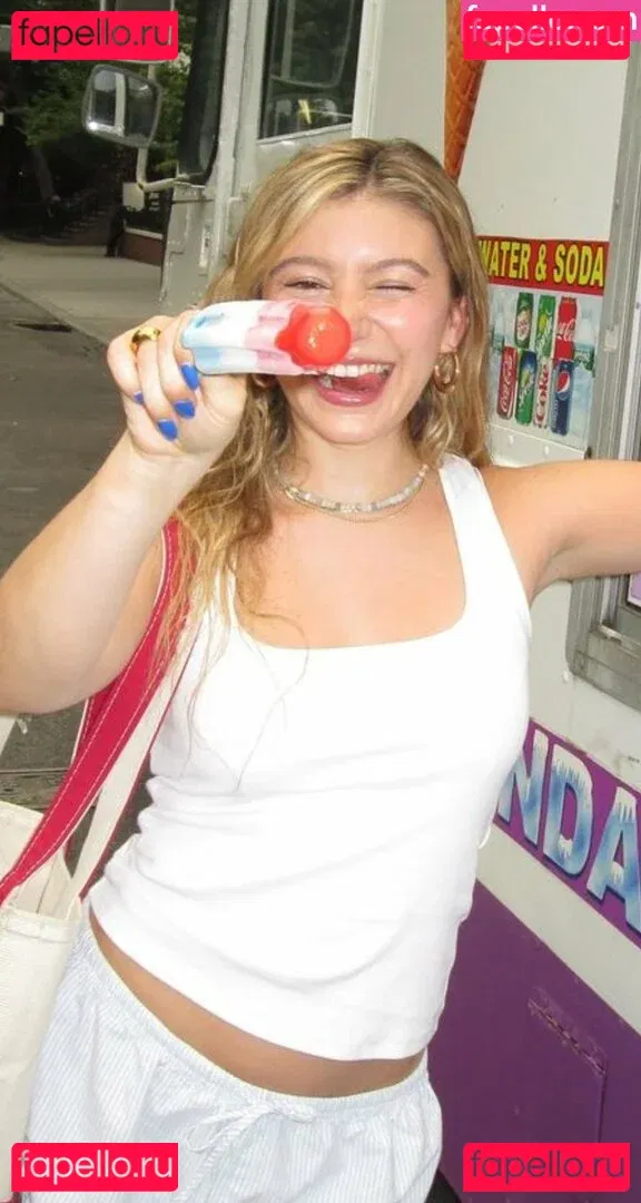 Genevieve Hannelius Onlyfans Photo Gallery 