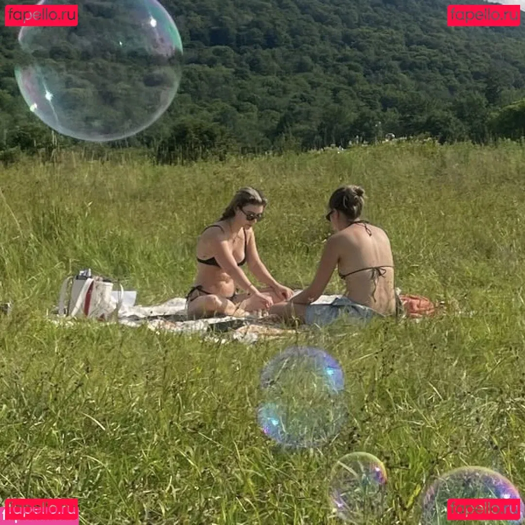 Genevieve Hannelius Onlyfans Photo Gallery 