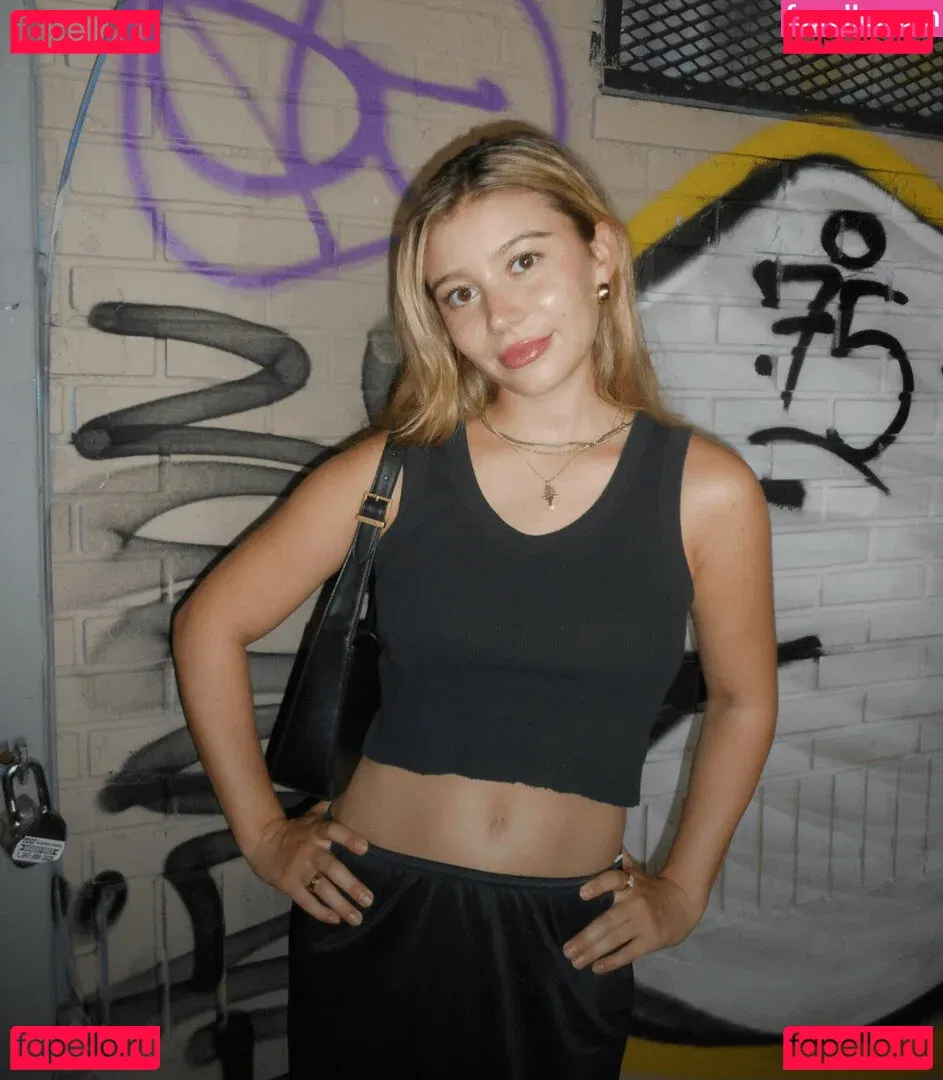Genevieve Hannelius Onlyfans Photo Gallery 