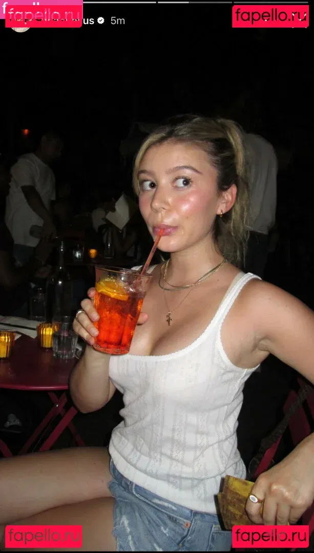 Genevieve Hannelius Onlyfans Photo Gallery 