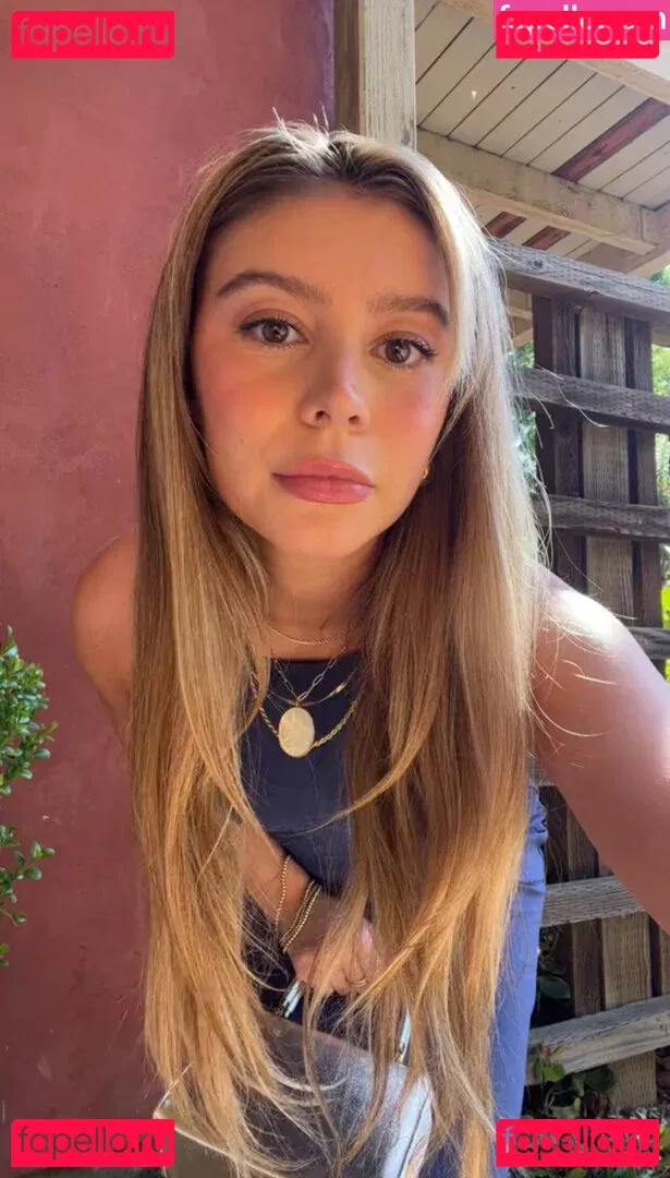 Genevieve Hannelius Onlyfans Photo Gallery 