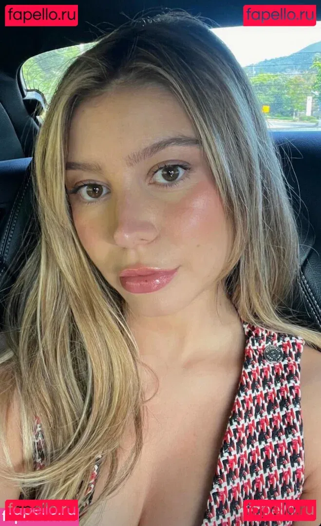 Genevieve Hannelius Onlyfans Photo Gallery 