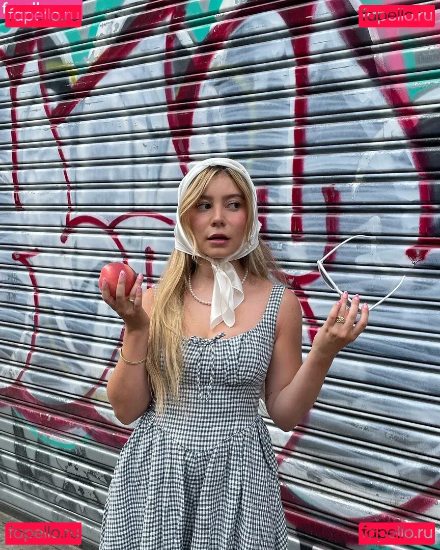 Genevieve Hannelius Onlyfans Photo Gallery 