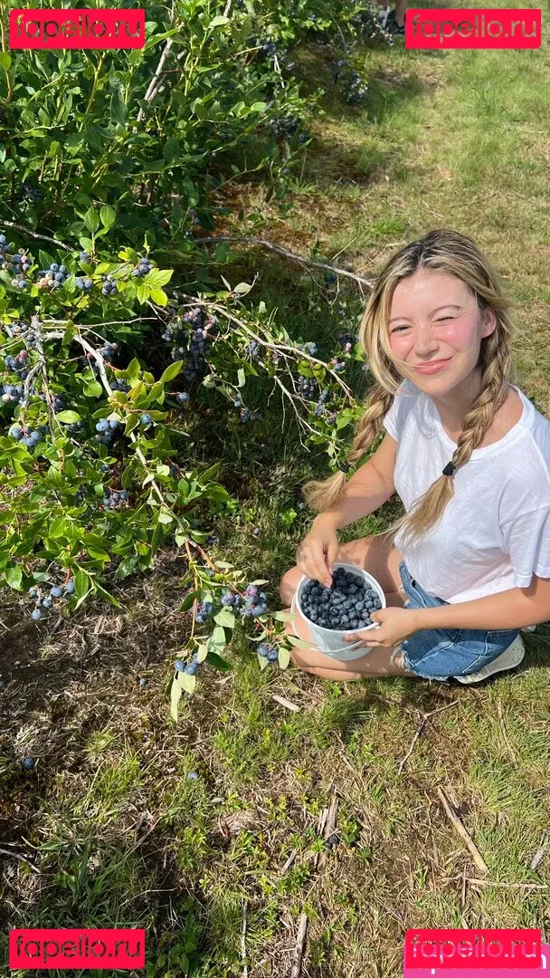 Genevieve Hannelius Onlyfans Photo Gallery 