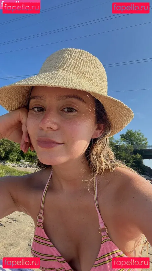 Genevieve Hannelius Onlyfans Photo Gallery 