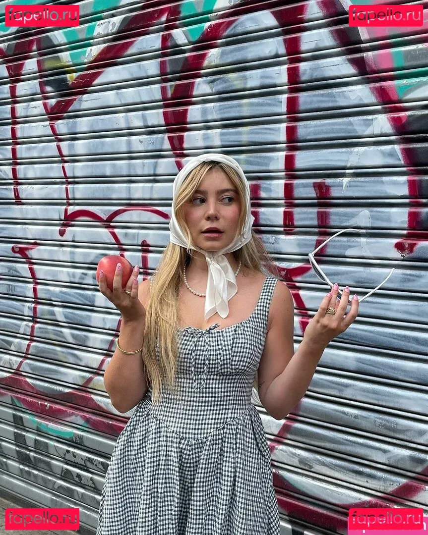 Genevieve Hannelius Onlyfans Photo Gallery 