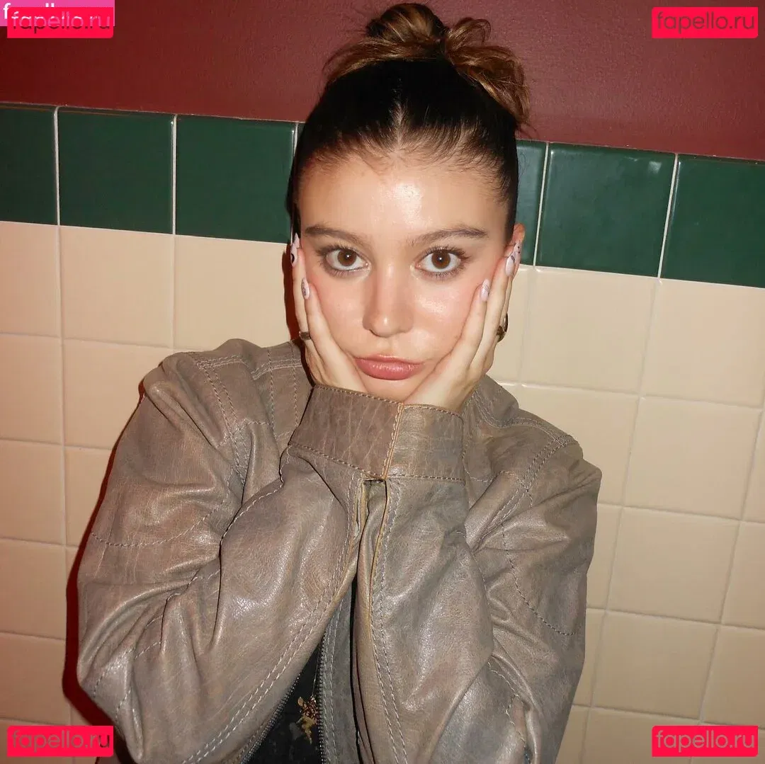 Genevieve Hannelius Onlyfans Photo Gallery 