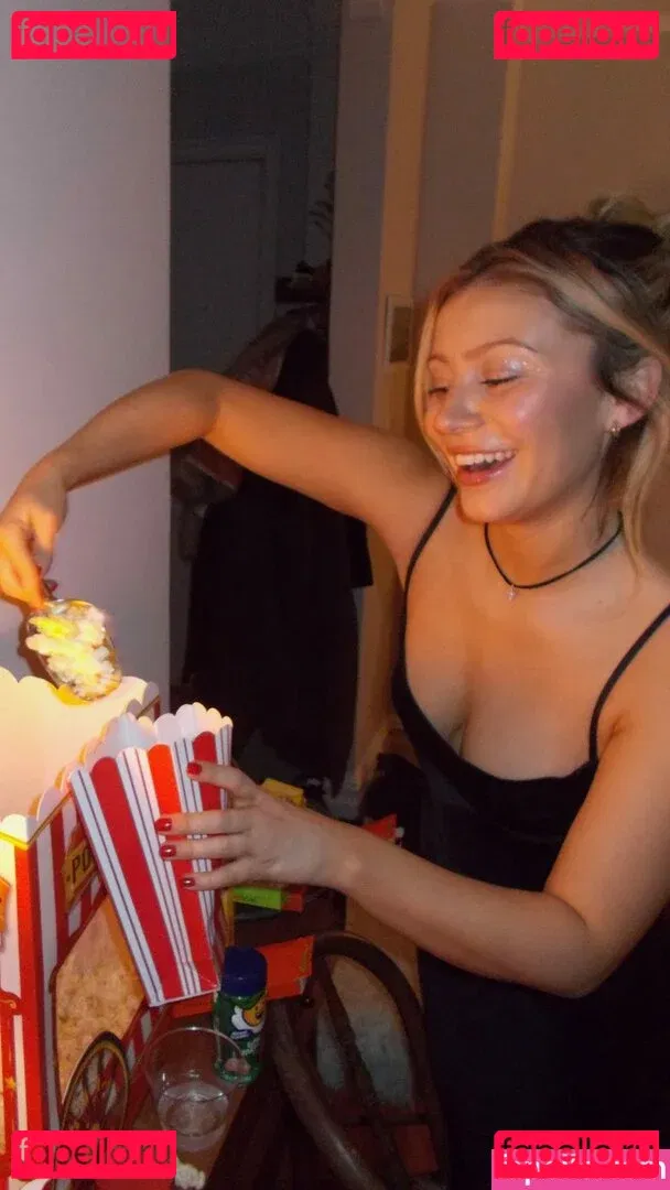 Genevieve Hannelius Onlyfans Photo Gallery 