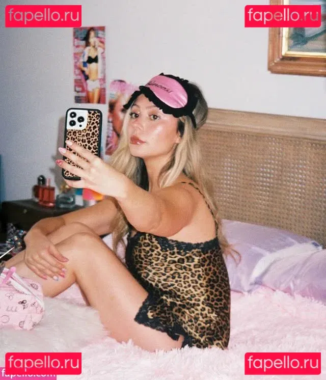 Genevieve Hannelius Onlyfans Photo Gallery 