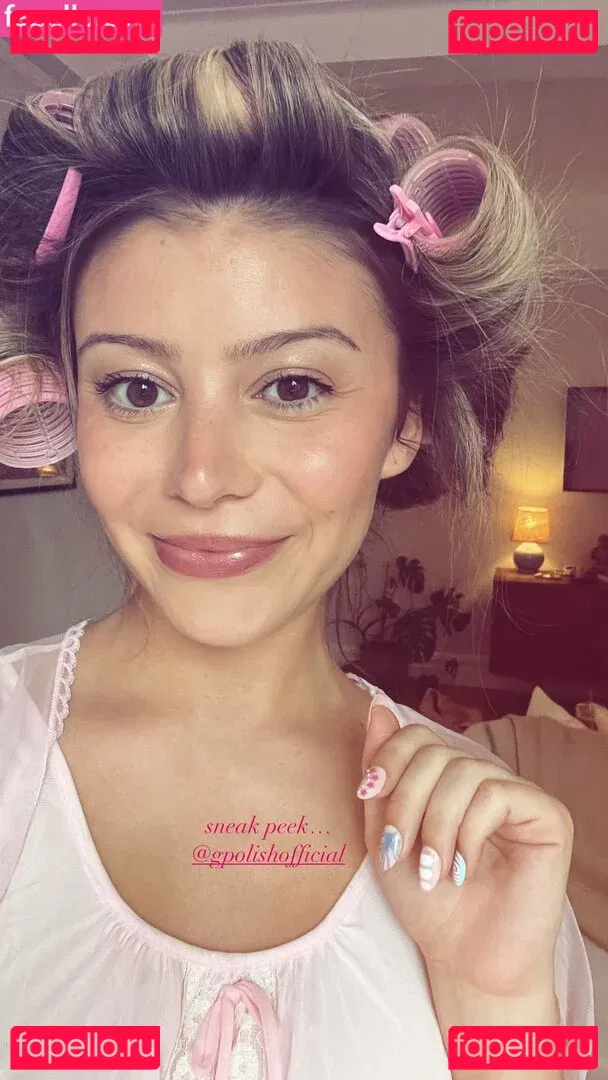 Genevieve Hannelius Onlyfans Photo Gallery 