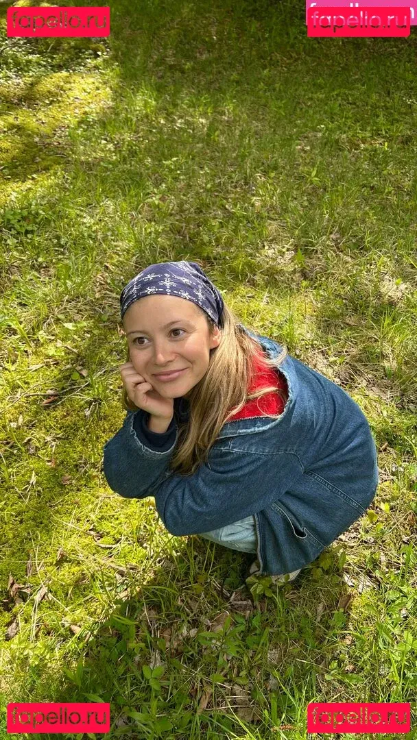 Genevieve Hannelius Onlyfans Photo Gallery 