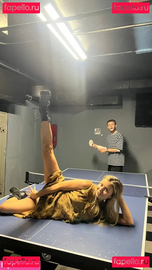 Genevieve Hannelius Onlyfans Photo Gallery 