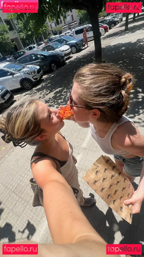 Genevieve Hannelius Onlyfans Photo Gallery 