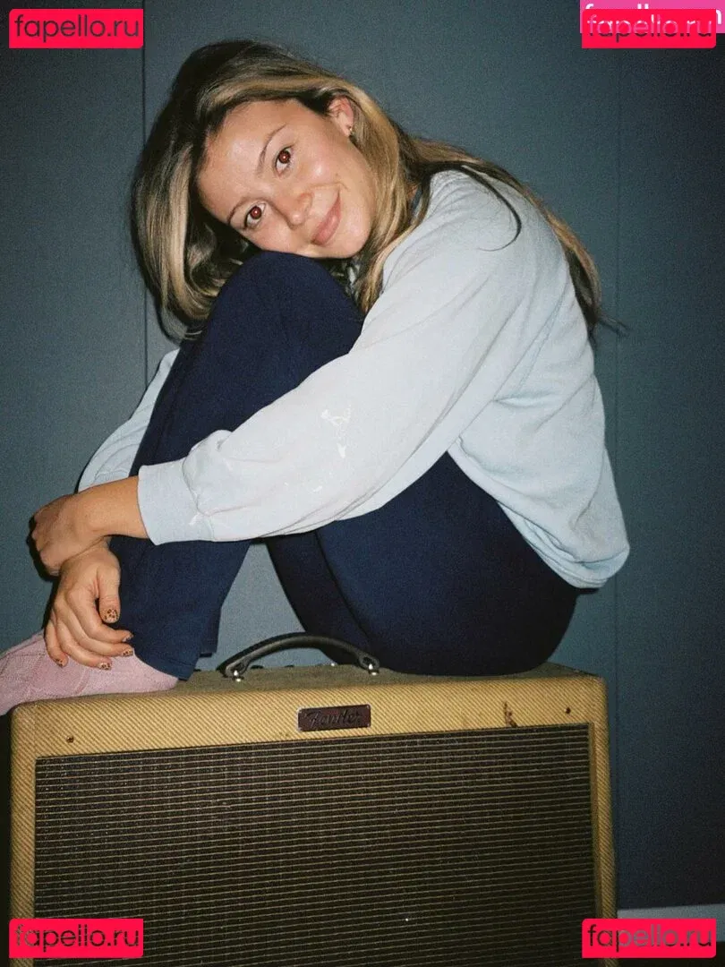 Genevieve Hannelius Onlyfans Photo Gallery 