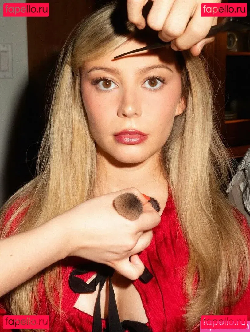 Genevieve Hannelius Onlyfans Photo Gallery 