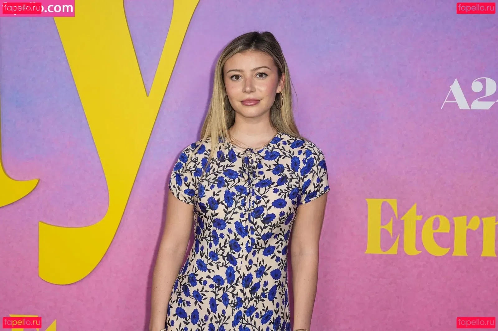 Genevieve Hannelius Onlyfans Photo Gallery 