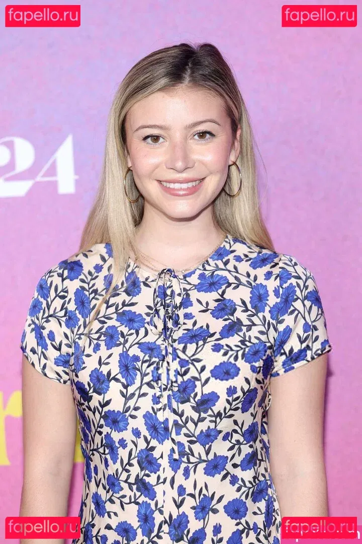 Genevieve Hannelius Onlyfans Photo Gallery 