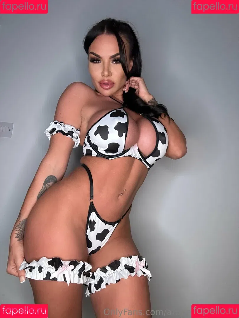 Amber Jasmine Onlyfans Photo Gallery 