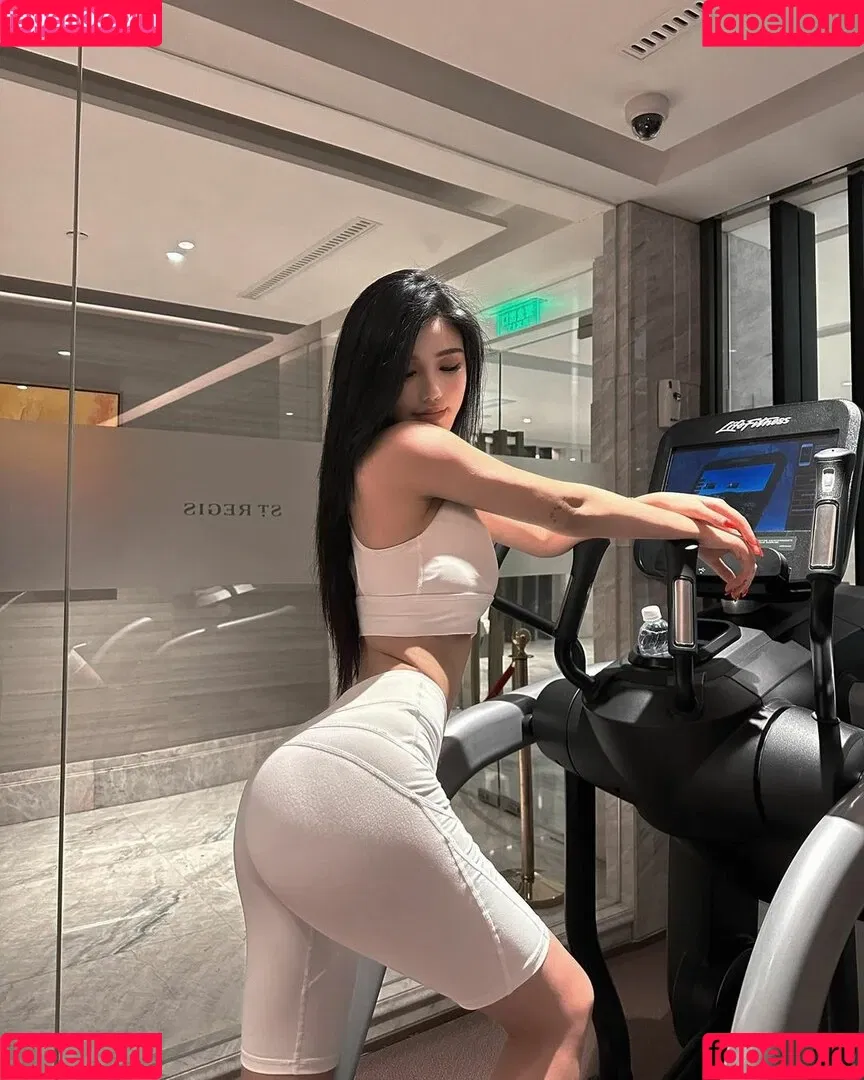 June Gong Onlyfans Photo Gallery 