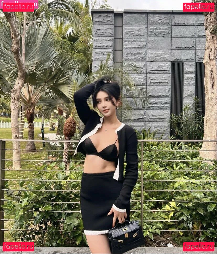 June Gong Onlyfans Photo Gallery 