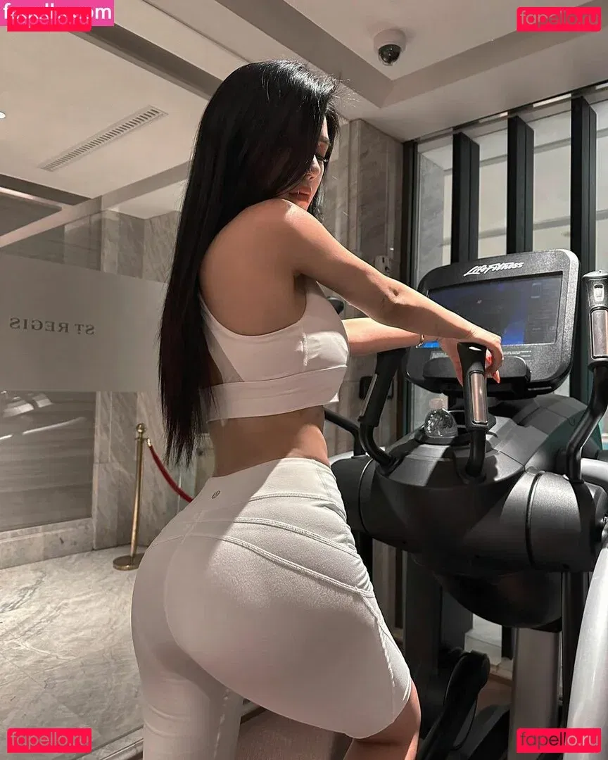 June Gong Onlyfans Photo Gallery 