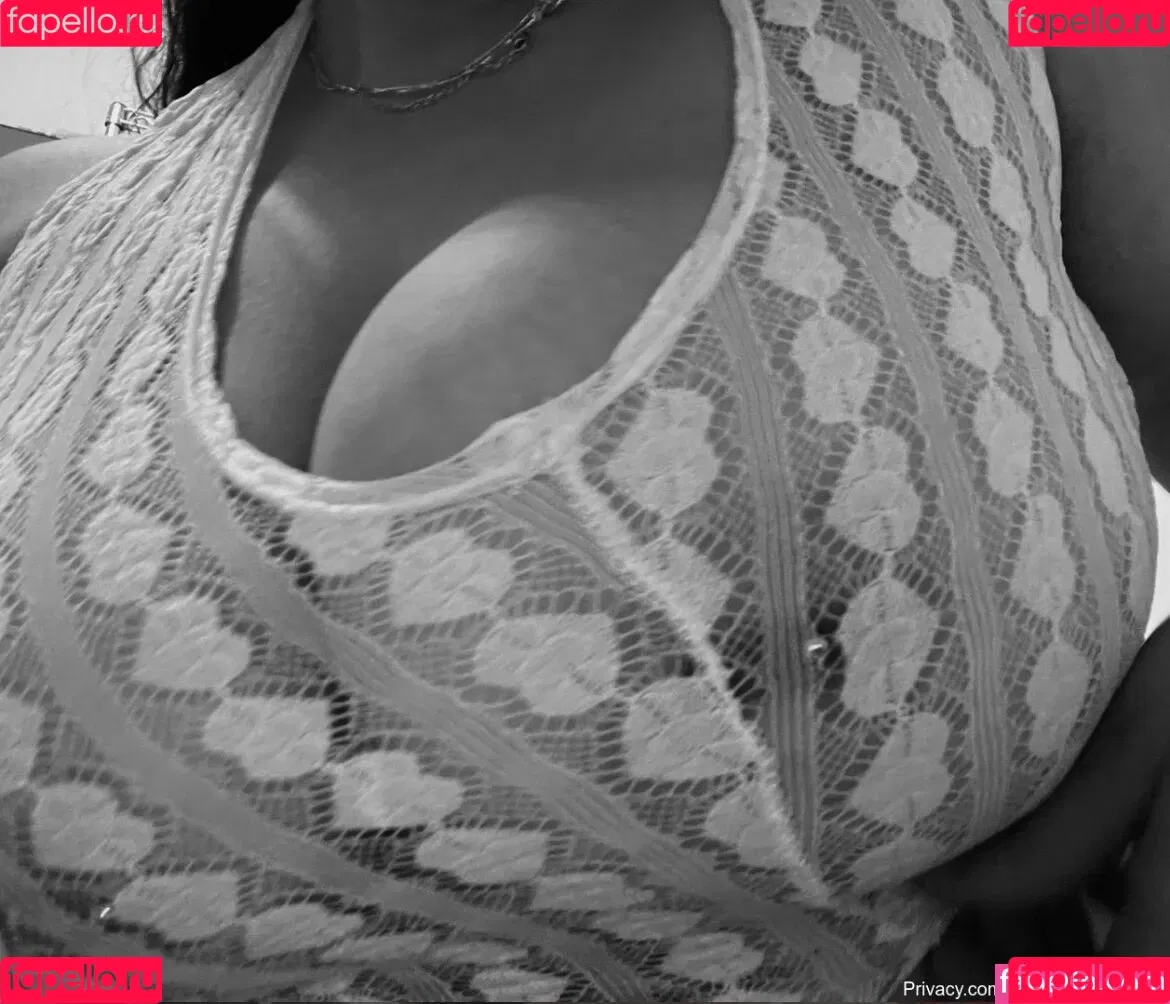 Julitka Tiutiunic Onlyfans Photo Gallery 